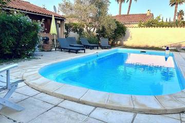 Villa pour 8 personnes, avec terrasse et jardin, animaux acceptés à Fréjus