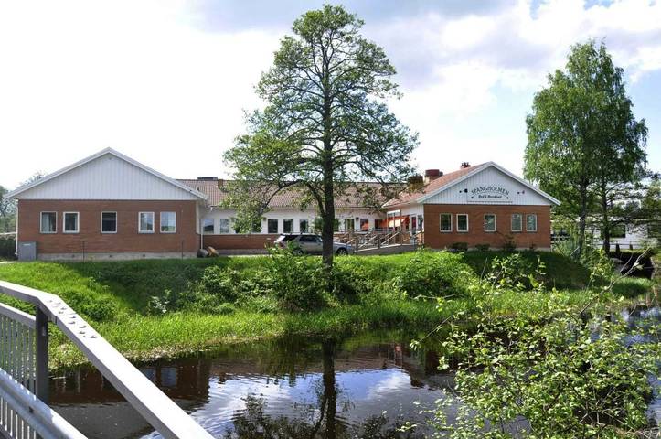 Bed and breakfast för 5 Personer, med terass och utsikt, med husdjur i Mjölby