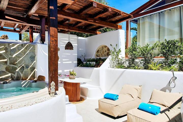 B&b per 3 persone, con idromassaggio e sauna nonché giardino a Naxos