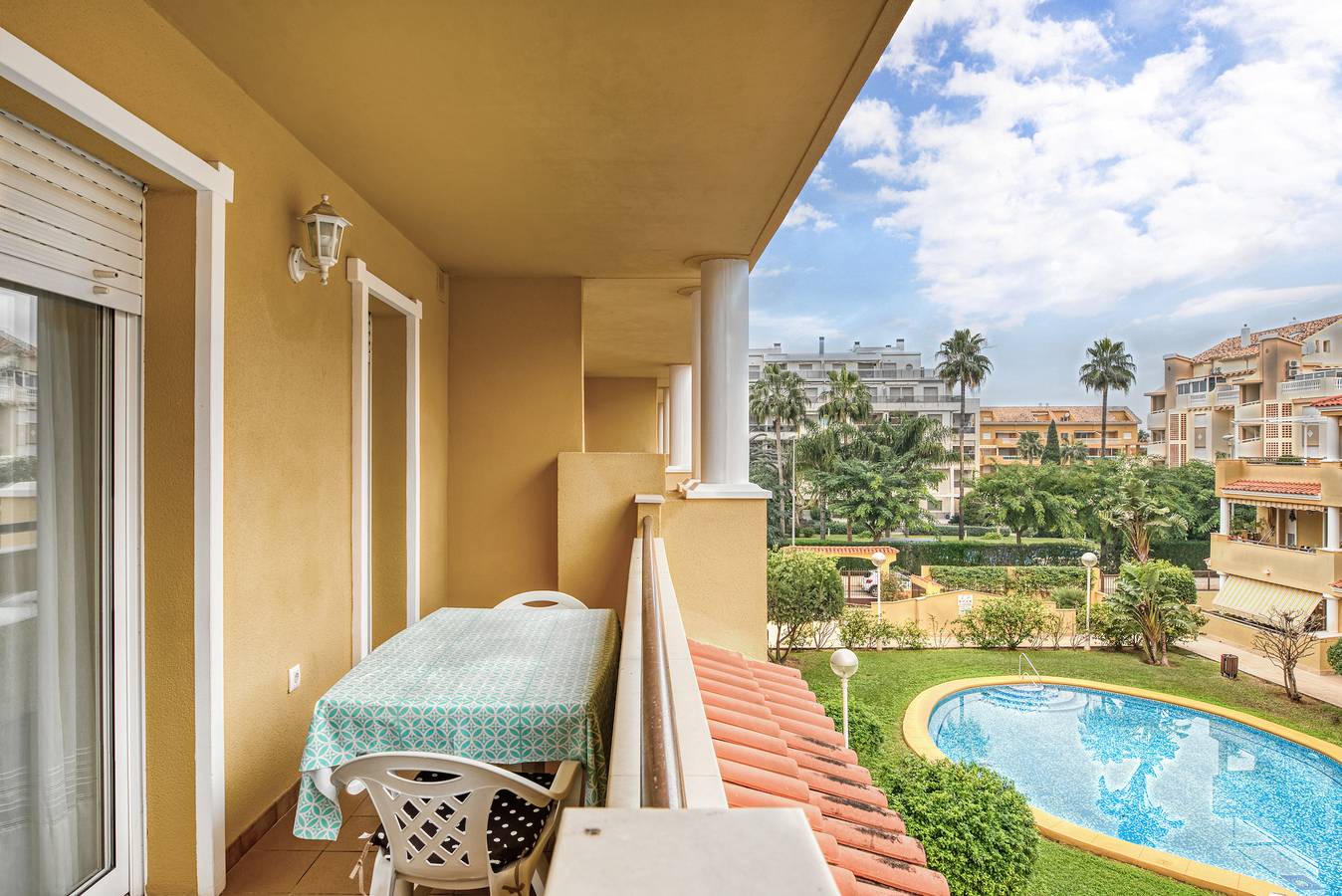 Apartamento entero, Apartamento "Cascadas" cerca del mar, con piscina compartida y Wi-Fi in Las Marinas, Dénia