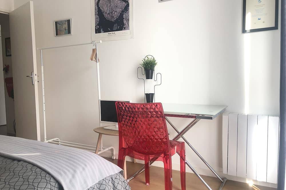 Apartamento entero, ⭐️Le Petit Zénith ⭐️ 2 bedrooms- 5 pers- Bourg Hyper Centre in Saint-Herblain, Nantes region