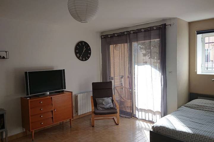 Gîte pour 4 personnes, avec balcon dans Office De Tourisme De Vernet Les Bains - 2