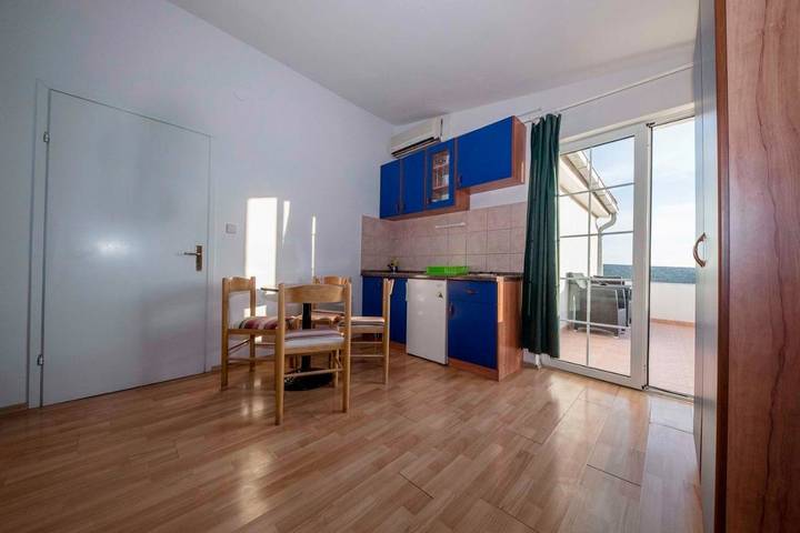 Ferienhaus für 2 Personen, mit Balkon und Terrasse sowie Garten