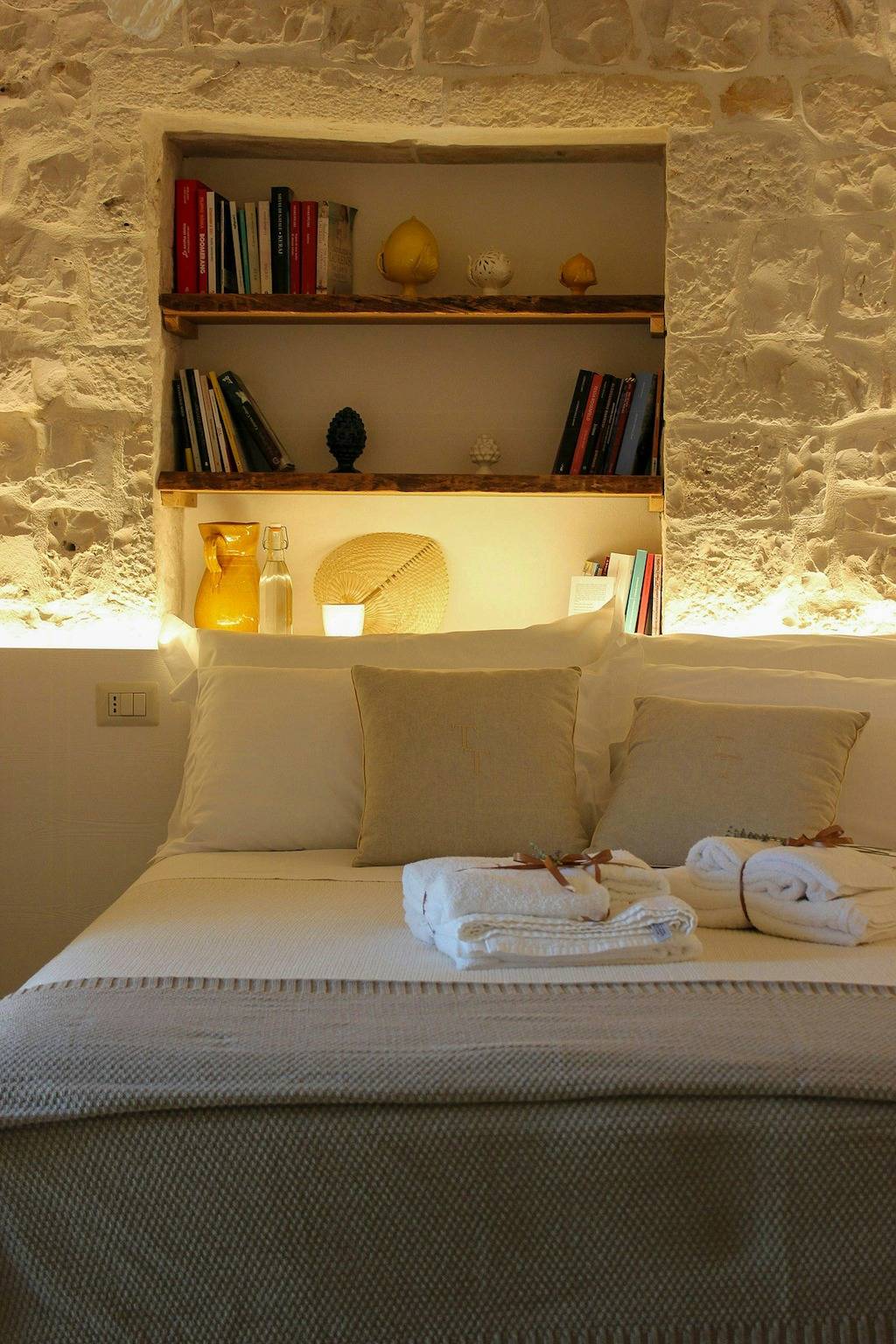 Trullo con piscina entre olivos cerca de Castellana in Castellana Grotte, Region de Bari