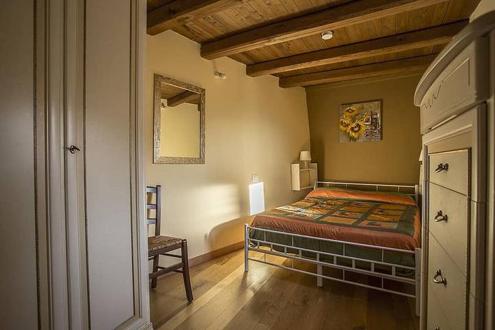 Le Rocche - Sous le Château, Appartement Smeraldo avec Spa et Vue sur la Rivière Noire in Ferentillo, Valnerina