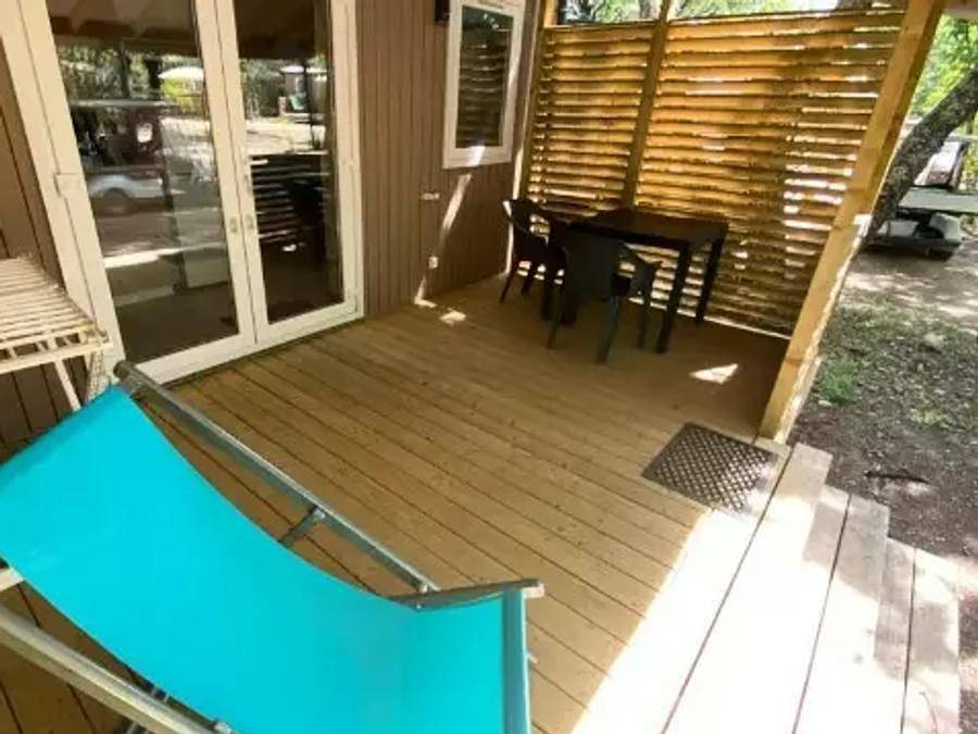 Camping Domaine des Chênes Blancs Pausado - Mobilhome 2 personnes - Premium 2 Pièces 2 Personnes Climatisé + Tv in Saint-Saturnin-lès-Apt, Parc naturel régional du Luberon