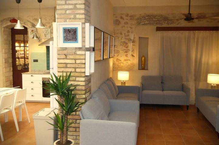 Ideal for a group of 4 families, between two natural parks, the sea and Port Aventura. in Camarles, Delta de l'Ebre