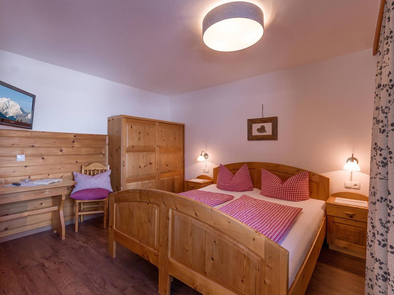 Ganze Ferienwohnung, Appartement Blickfang in Maurach, Eben am Achensee