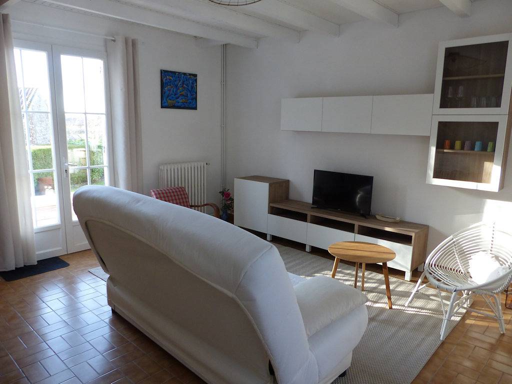 Gîte pour 2 personnes avec jardin in Jonzac, Région de Jonzac