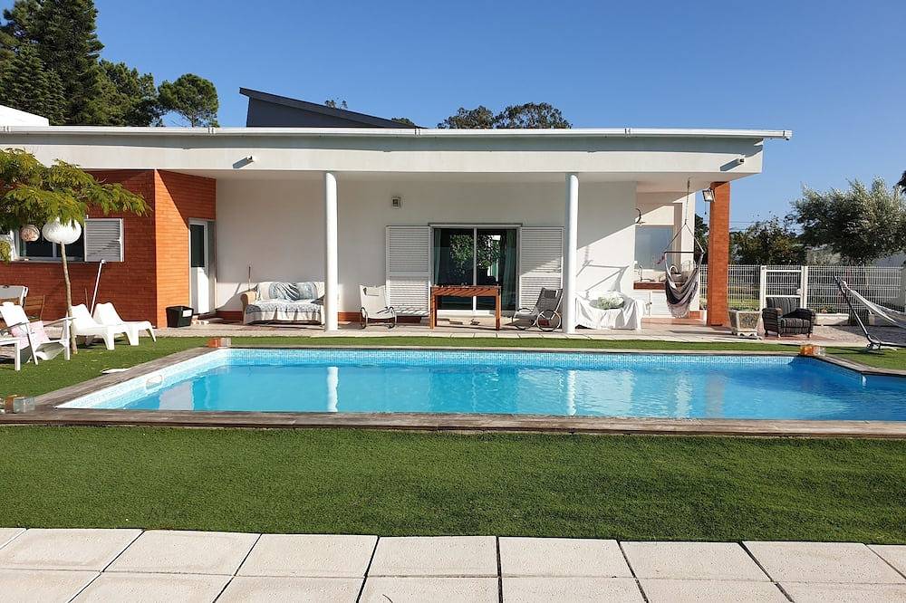 Villa in Aroeira / Verdizela - Pool, Strand, Surfen, Golf in Aroeira, Corroios