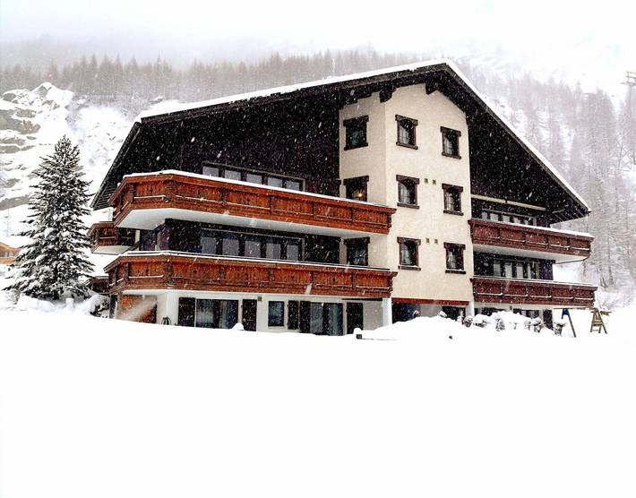 Gîte pour 4 personnes, avec balcon ainsi que sauna et jardin à Saas-Grund - 3