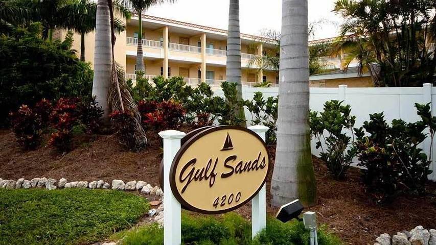 Holiday rental for 4 people, with pool and balcony in Anna Maria Island
