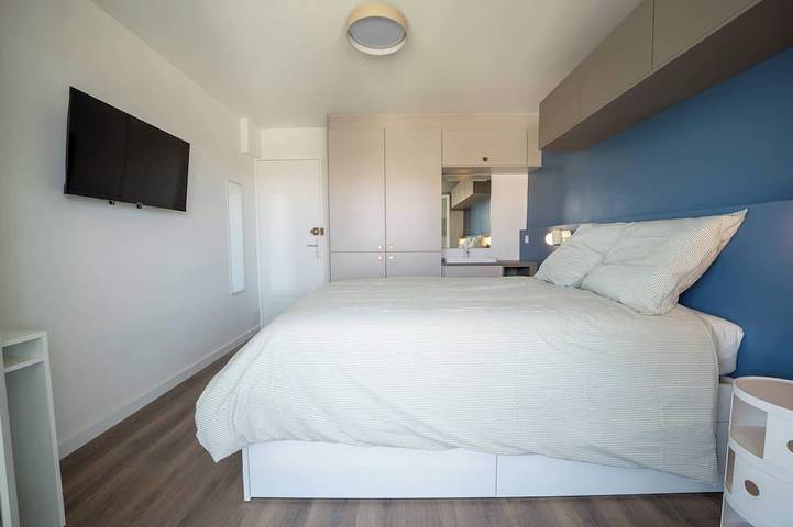 Apartamento entero, Top-floor apartment with a terrace in Annemasse, Región de Saint-Julien-en-Genevois