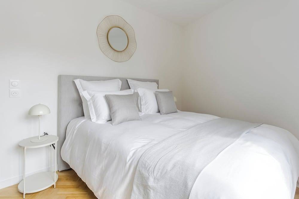 Ganze Wohnung, Appart. Victoria(sleeps 7, 2 parking spaces)- Les Demoiselles à Versailles in Versailles, Yvelines