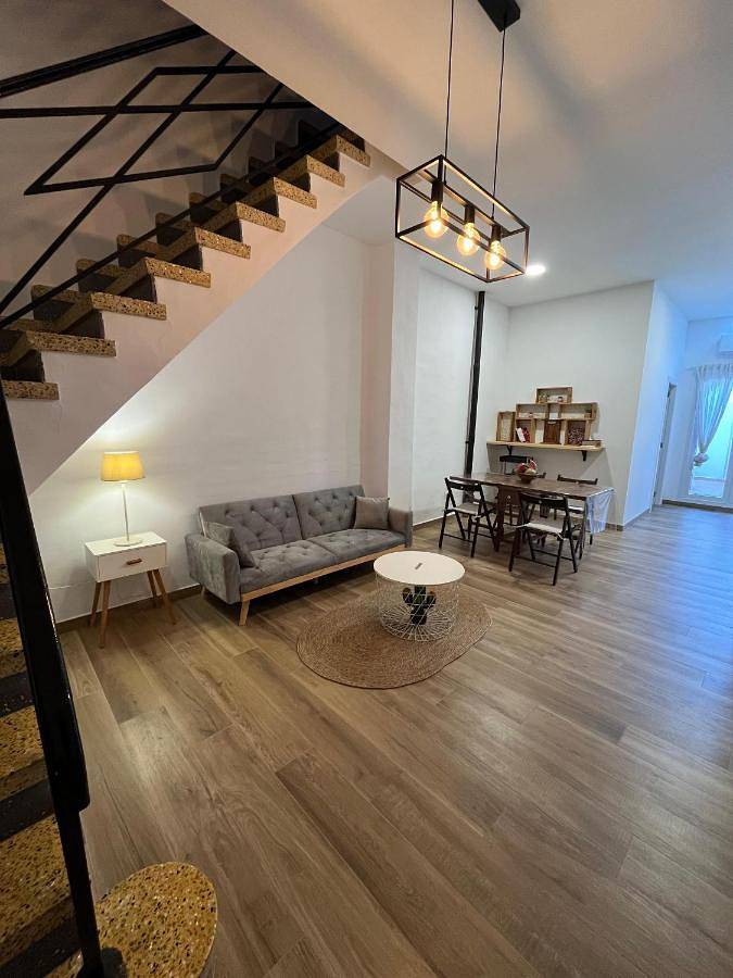 Location de vacances pour 6 personnes, avec terrasse à Favara