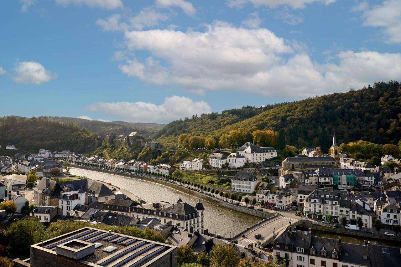 Hôtel Panorama - Vue exceptionnelle sur la Semois in Bouillon, Région de Neufchâteau