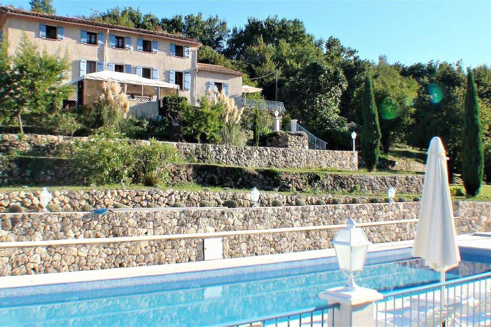Villa pour 16 Personnes dans Grasse, Région de Cannes