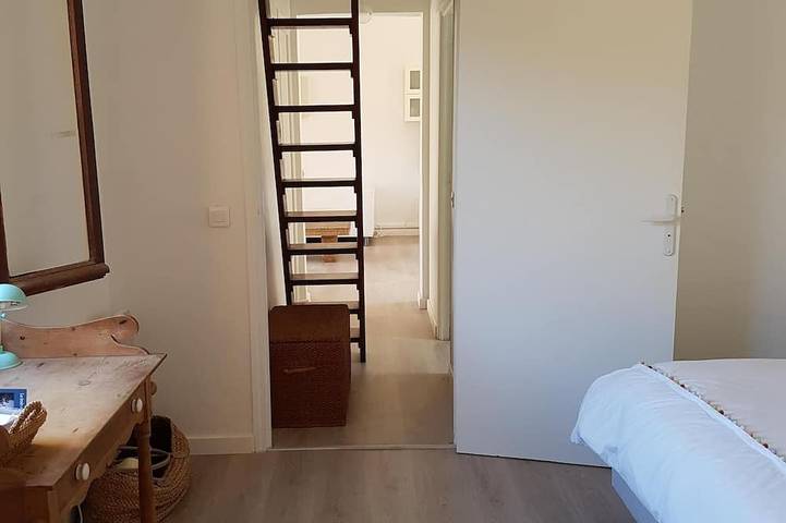 Casa con vistas al mar a 80 metros de la playa, para 6 personas. in Sant Ambroggio, Lumio