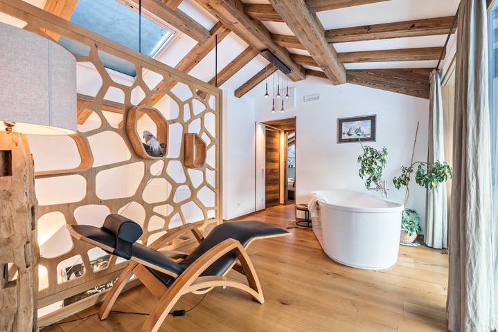 Luxe Paruda Mountainchalet met uitzicht op de bergen, Wi-Fi in Ortisei, Dolomiti Superski