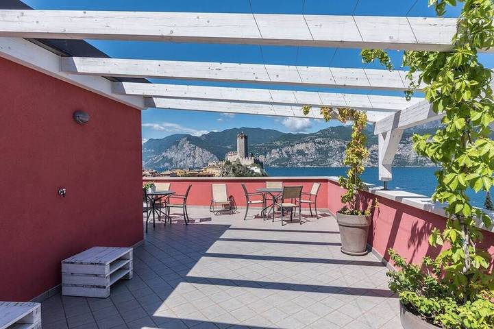 Ferienwohnung für 3 Personen, mit Balkon und Garten sowie Pool - 1