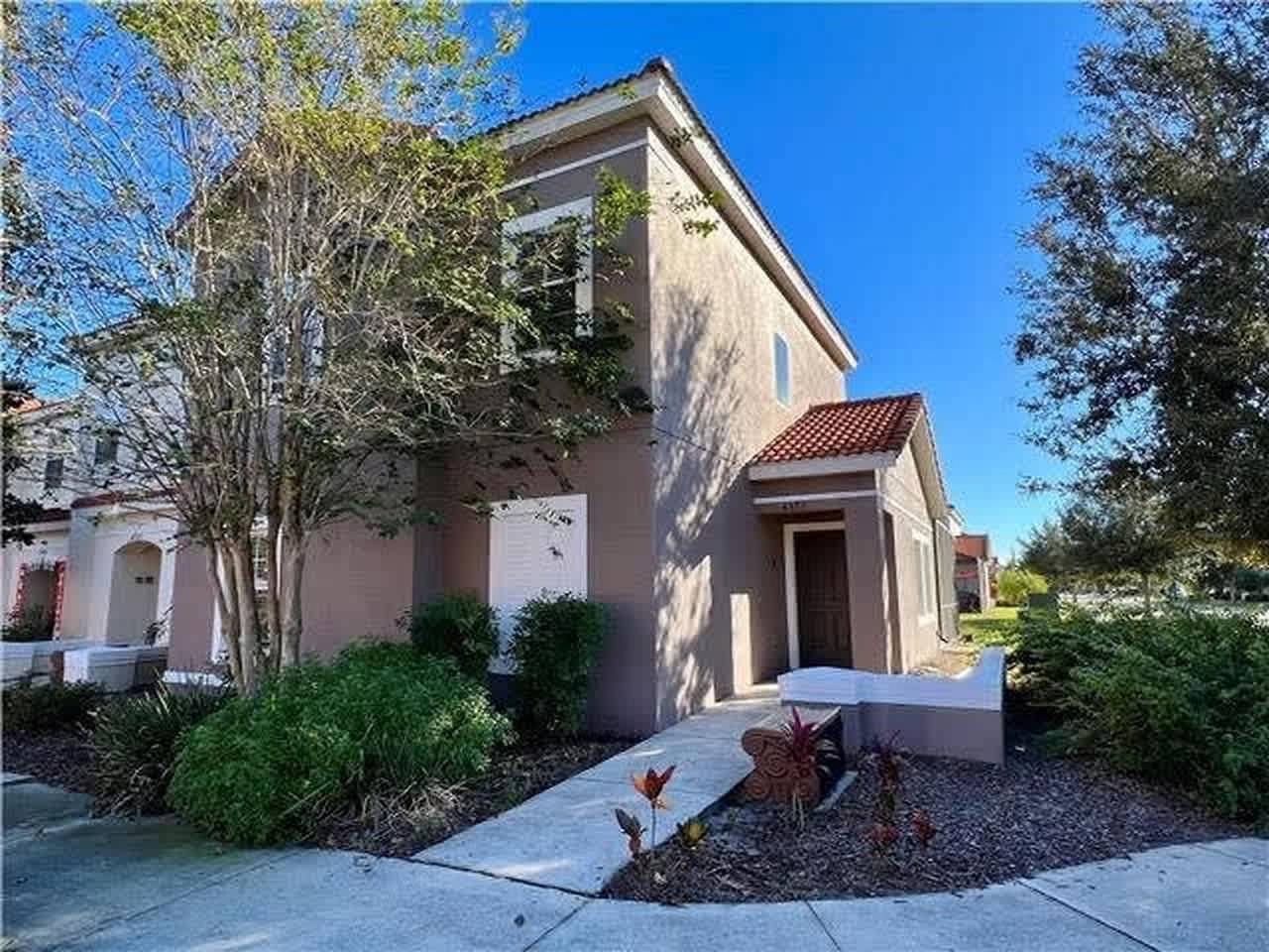 Entire apartment, Amazing 4Bd Screened Pool Close to Disney 4572 in Kissimmee, Osceola County