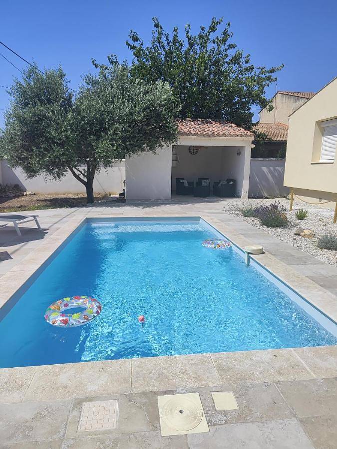Casa de vacaciones para 4 personas, con jardín y piscina - 1