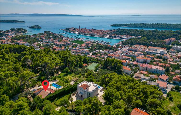 Ferienhaus für 3 Personen, mit Pool und Terrasse, mit Haustier auf Rab