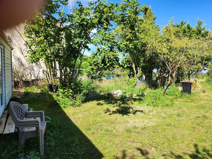 Gîte pour 7 personnes, avec jardin et vue, animaux acceptés à Saint-Jean-de-Sauves - 3