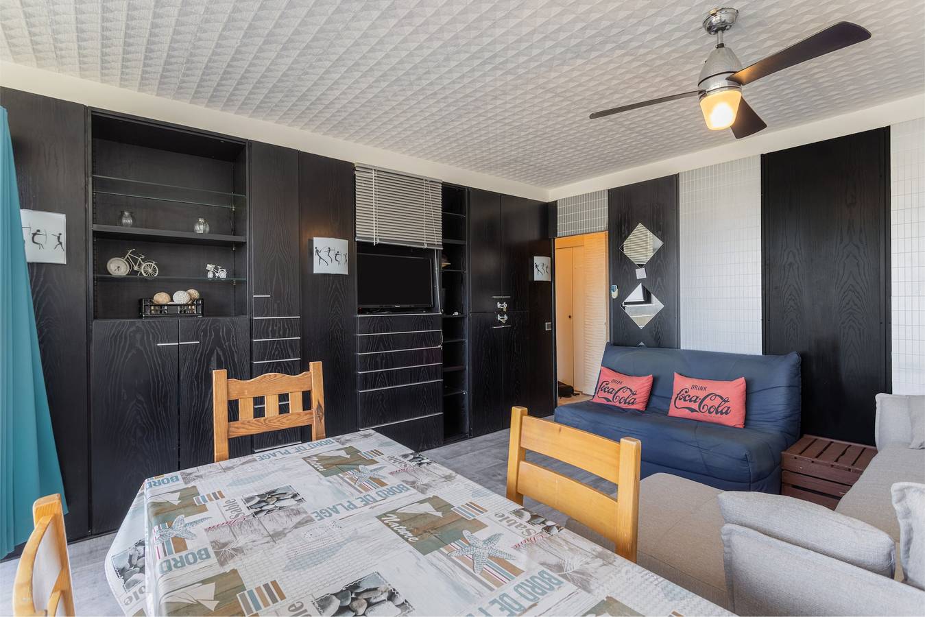 Appartement entier, Appartement 'Vue Sur Mer' avec vue sur la mer, balcon et Wi-Fi in Saint-Cyprien-Plage, Saint-Cyprien