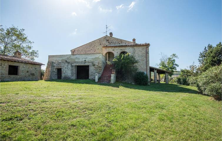 Location de vacances pour 10 personnes, avec terrasse ainsi que jardin et piscine à Radicondoli - 3