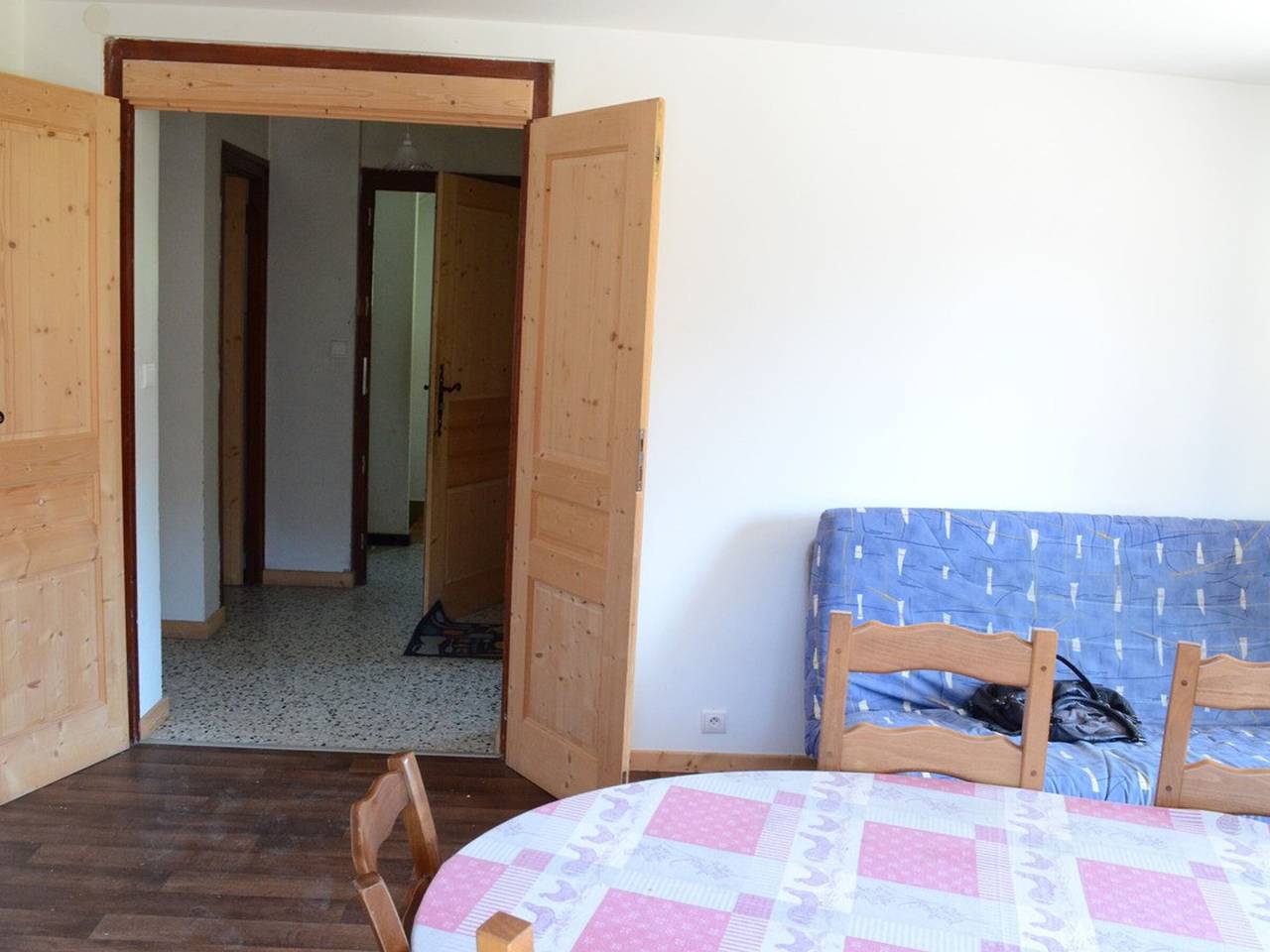 Appartement entier, Chalet confortable 4 pièces, proche centre et remontées, 8 personnes, parking, animaux admis in Chatel, Les Portes du Soleil