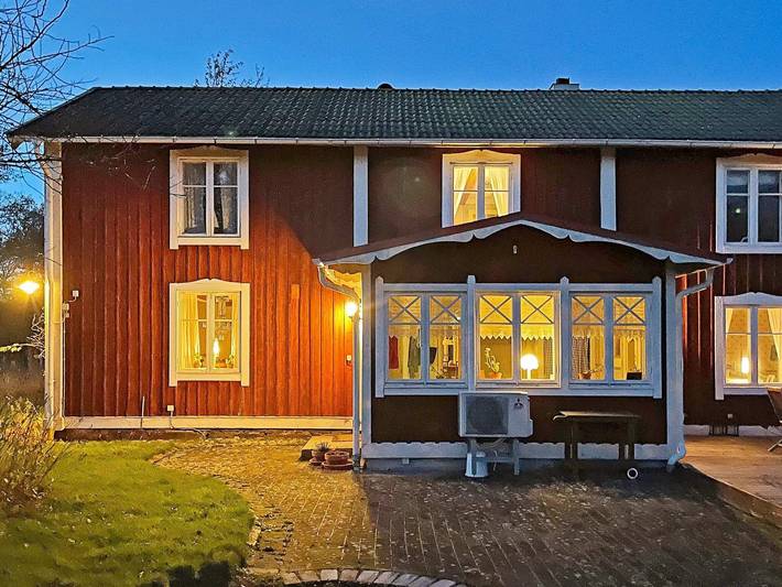 Idyllisk familjestuga nära havet in Svenska Östersjön