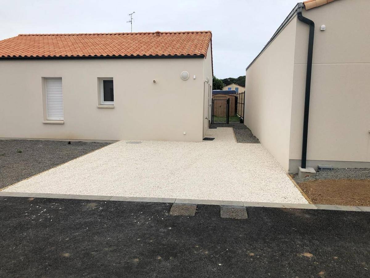 Three-Bedroom House in Saint-Vincent-sur-Jard, Vendée