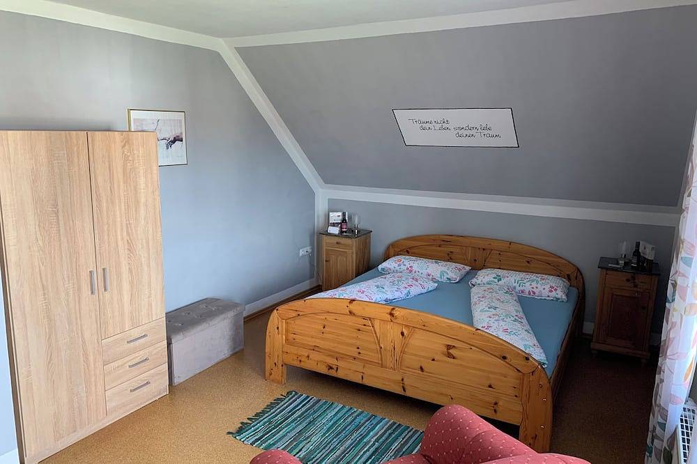 Haus mit Wintergarten, Sauna und Freisitz in Burgheim, Romantische Straße