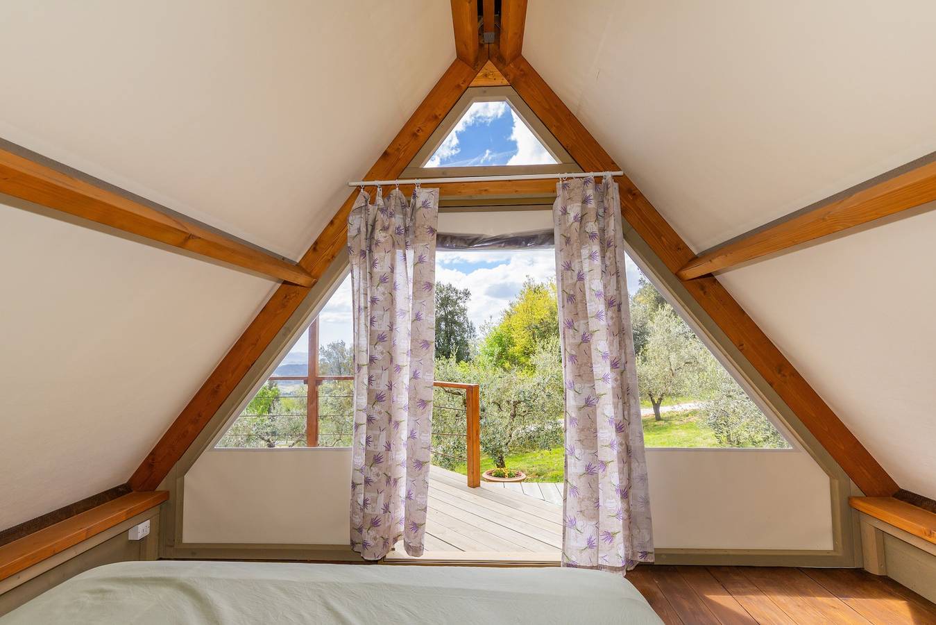 Ganze Ferienwohnung, Tiny Home „Glamping – Il Gelsomino“ mit privatem Garten und Klimaanlage in Monteverdi Marittimo, Etruskische Küste