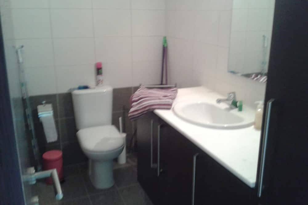 Ganze Wohnung, Aphrodite- Ein 2. Stock 1-Bett-Apartment in ruhiger, ländlicher Lage. in Πύλα, Larnaca Bezirk