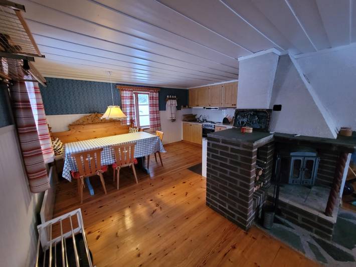 Gemütliches Ferienhaus mit Seeblick, Wifi und Boot in der Bergwelt von Jämtland in Jämtland