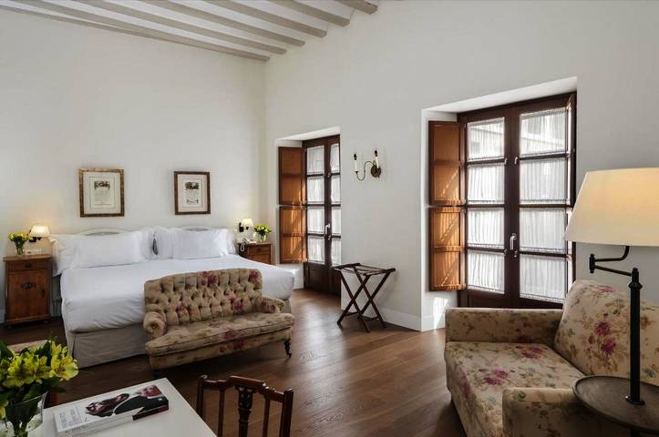 Hotel para 2 personas, con jacuzzi y terraza - 1