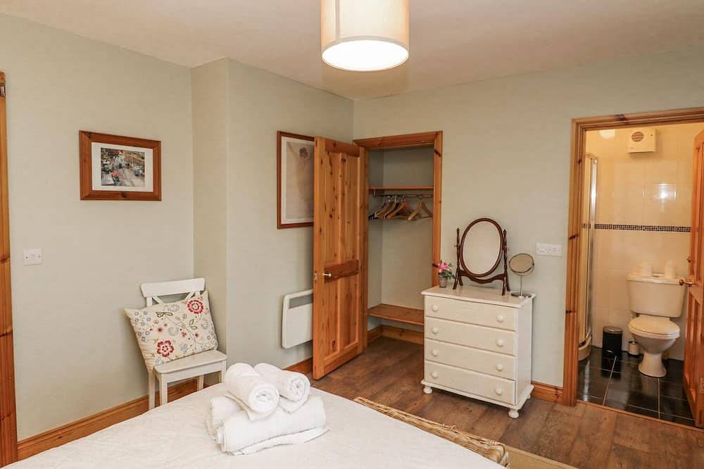 Lough Cluhir Cottage, pet friendly in Union Hall, County Cork in Skibbereen-West Cork, Condado de Cork