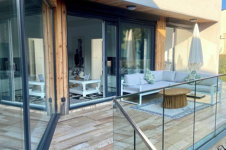 Villa für 4 Personen, mit Terrasse und Pool sowie Garten, mit Haustier - 1