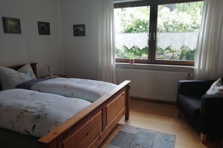 Ferienwohnung für 3 Personen, mit Terrasse und Garten in Hüfingen - 2