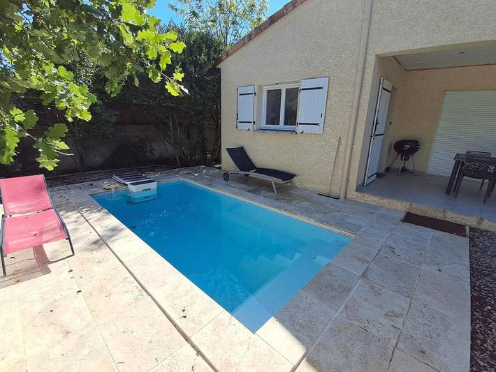 Location de vacances pour 4 personnes, avec terrasse et piscine à Vogüé - 2