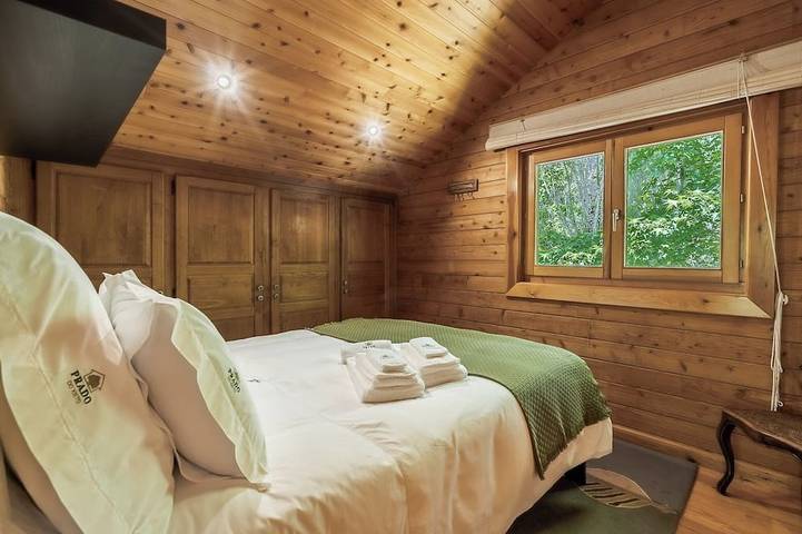 Wooden house with private pool - Prado do Xisto in Braga, Braga Distrikt