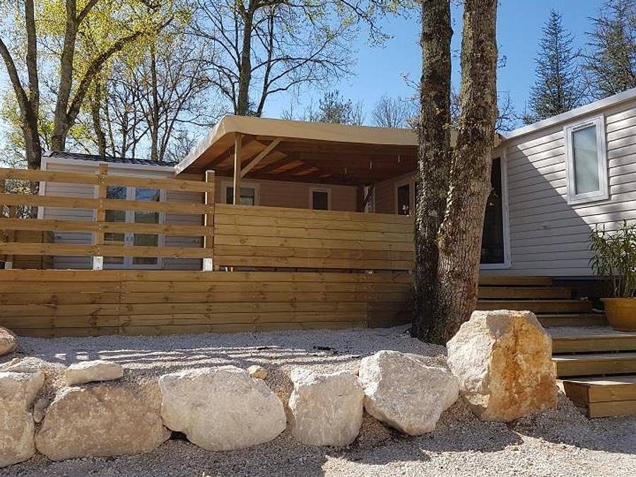 Camping La Chêneraie **** - Mobilhome 8 personnes - Cottage Le Twin Prestige - climatisé - 4 chambres - 2 Sdb - D in Saint-Géry-Vers, Parc Naturel Régional des Causses du Quercy
