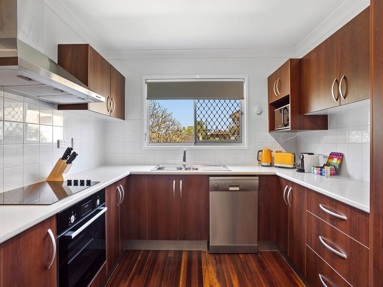 Ganze Wohnung, Windsor Gemütliche 2-Zimmer-Einheit in ruhiger Nachbarschaft in Brisbane, Queensland