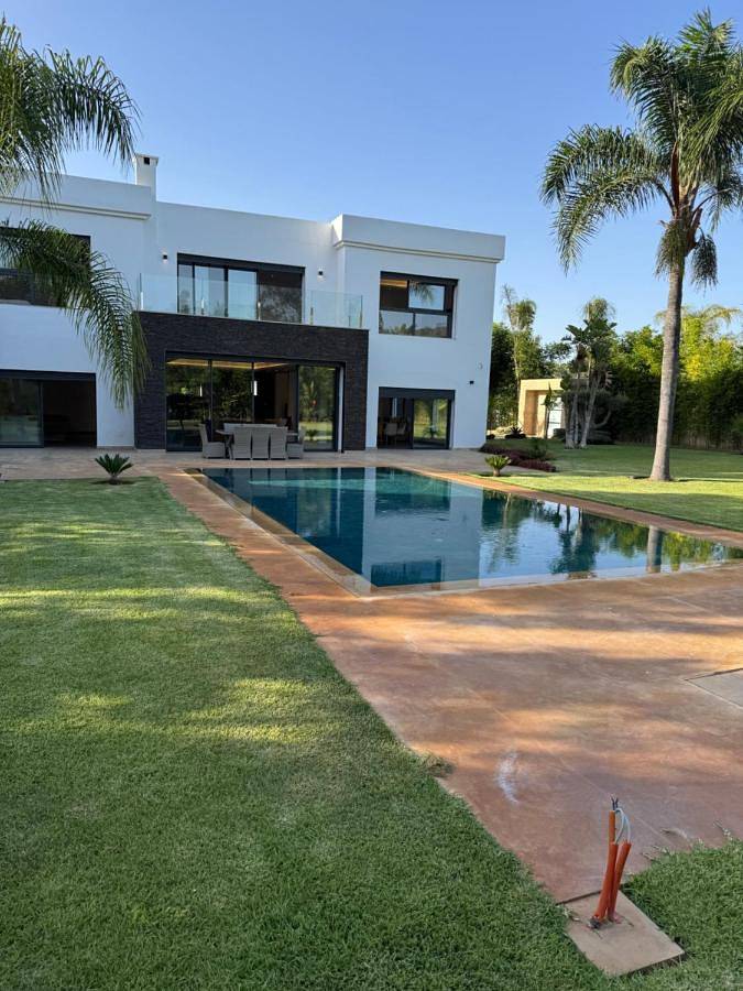 Location de vacances pour 18 personnes, avec piscine ainsi que jacuzzi et jardin à Rabat - 4