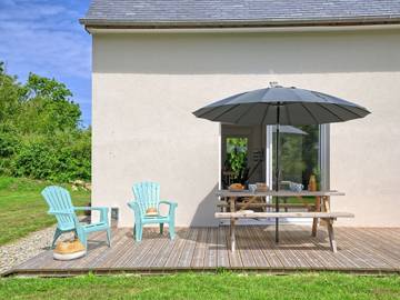 Gîte pour 4 personnes, avec jardin et terrasse à Plougrescant