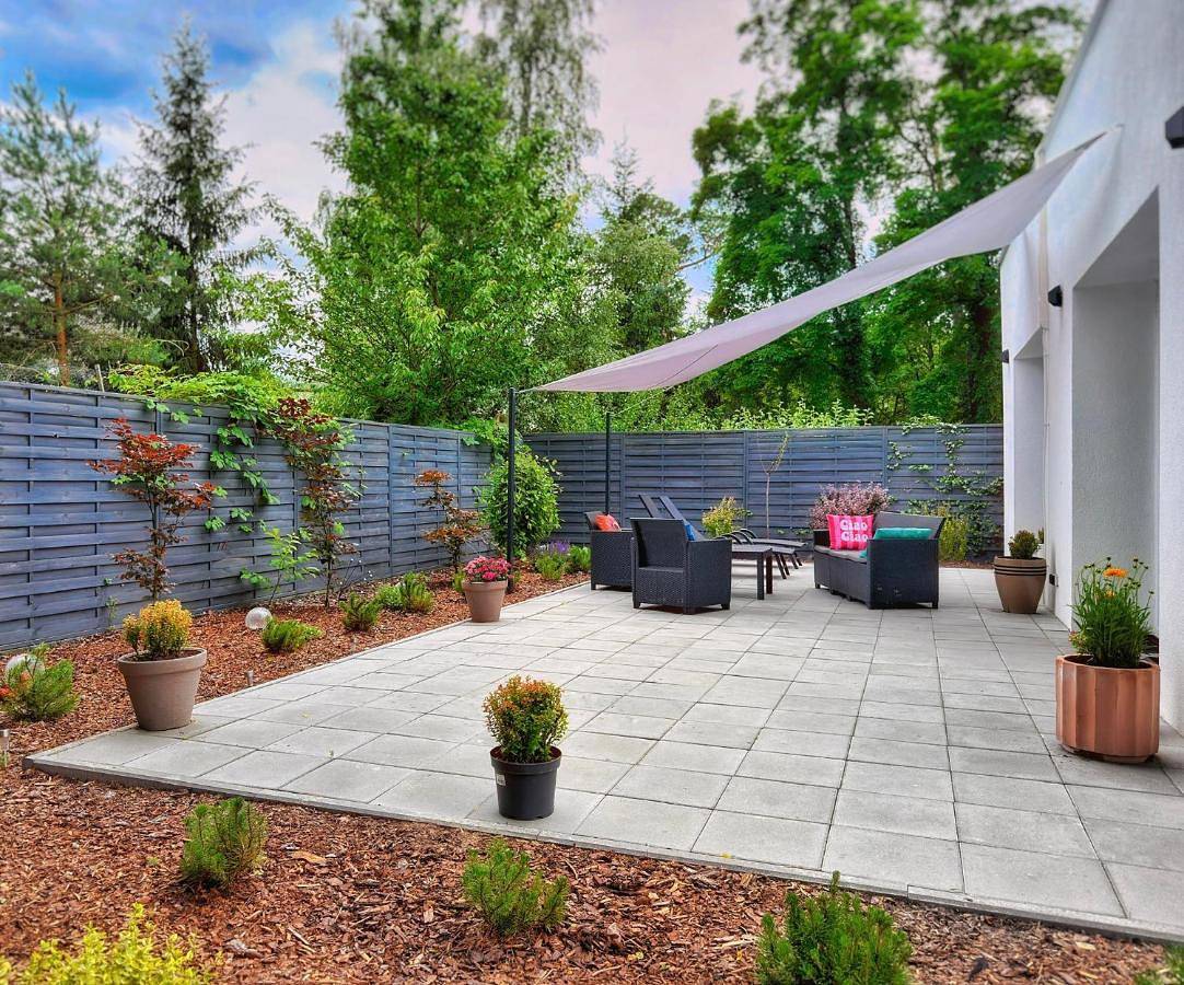 Modern Villa & Private Garden in Warsaw - Fully Renovated 2025 in Bielany, Warschau
