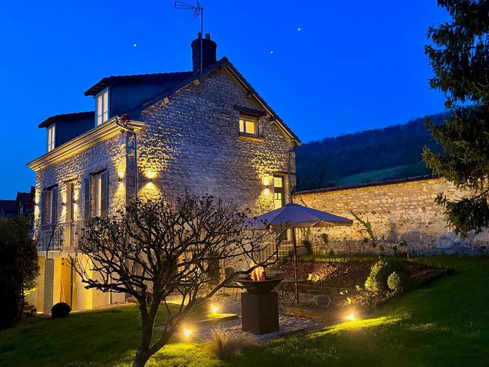Villa pour 7 personnes, avec jardin ainsi que sauna et vue
