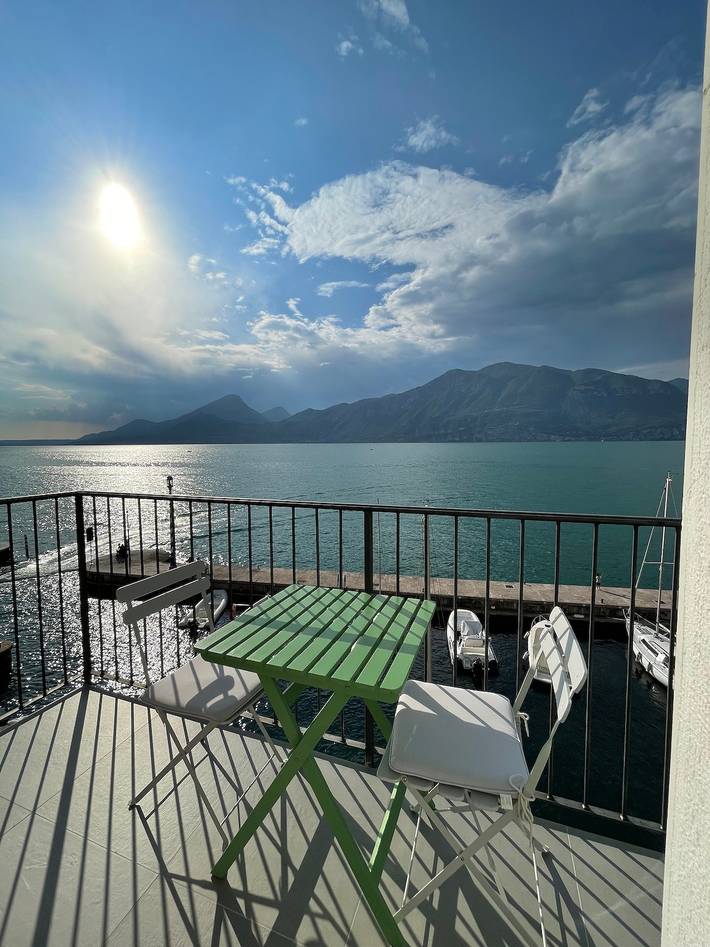 Ferienwohnung für 4 Personen, mit Balkon und Sauna sowie Seeblick